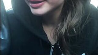 Лучшая подруга-лесбиянка дает мне дорогу, пока я не выпью это - порно видео