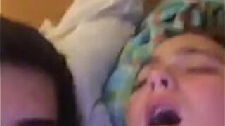 Белая пара сходит с ума на перископе - порно видео