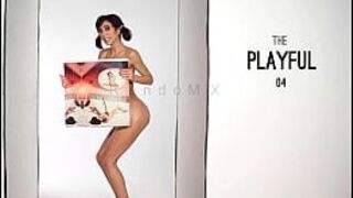Фотосессия с горячим обнаженным телом в календаре - порно видео