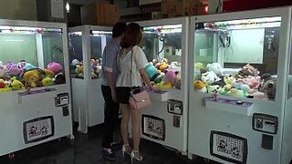 Моя девушка моей девушке - порно видео