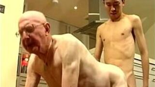 Азиатский гей - порно видео